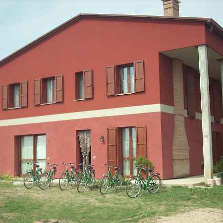 B&B Da Toni Taglio di Po Eksteriør billede